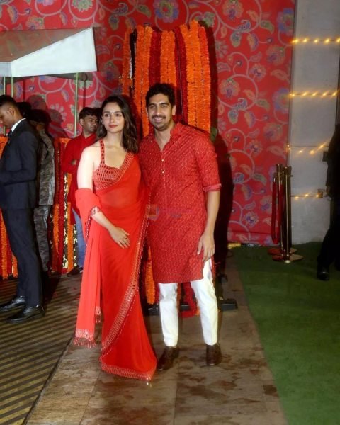 Red Georgette Fancy Thread Work With Real Mirror Hand Work Saree  Georgette Sarees Wholesale