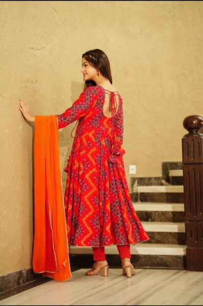 Red Georgette Gown With Nazneen Dupptta  Kurti With Dupatta Wholesale