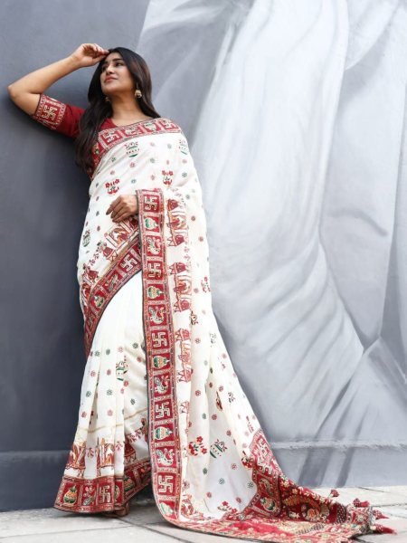 Regal Temple Motif Silk Saree with Diamond Work  &  Latkan Perfect for Festive Occasions Designer Wedding Sarees Wholesale