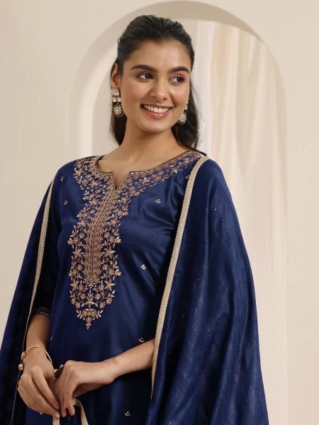 Roman Silk Straight Kurta Pant Set with Chanderi Silk Embroidery Work Perfect for Weddings 3 Piece Kurti Set