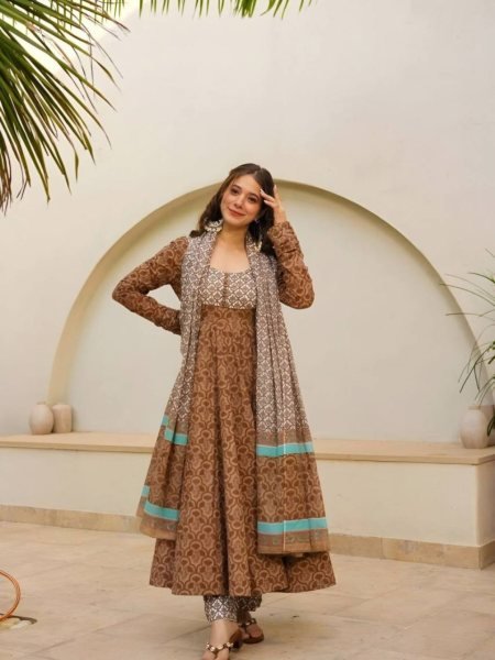 Royal Export Manufacturing Muslin Brown Print Trendy Salwar Kameez  