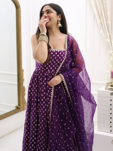 Sangeet Look Special Royal Banarasi Jacquard Anarkali Set with Elegant Net Dupatta 
