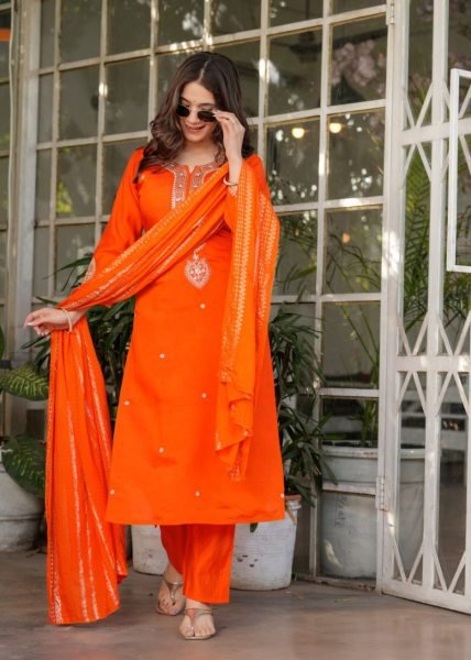 Shop Traditional  Viscose Chanderi Kurti Set with Jacquard Dupatta  for Weddings   Festive Celebrations 3 Piece Kurti Set