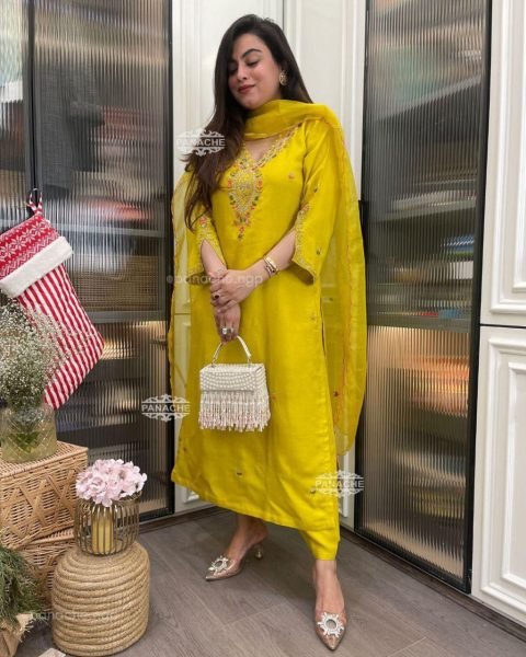 Slay the Festive Look With Roman Silk Kurti with Beautiful Dupatta 3 Piece Kurti Set