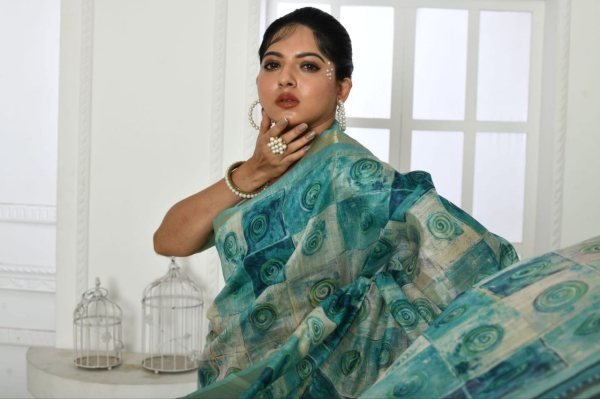 Smooth Tussar Silk Saree With All Over Extraordinary Print And Zari Border  Silk Sarees Wholesale