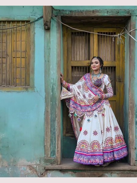 Soft Butter Silk With  Real Mirror Work  Lehenga Choli  Navratri Lehnega Choli