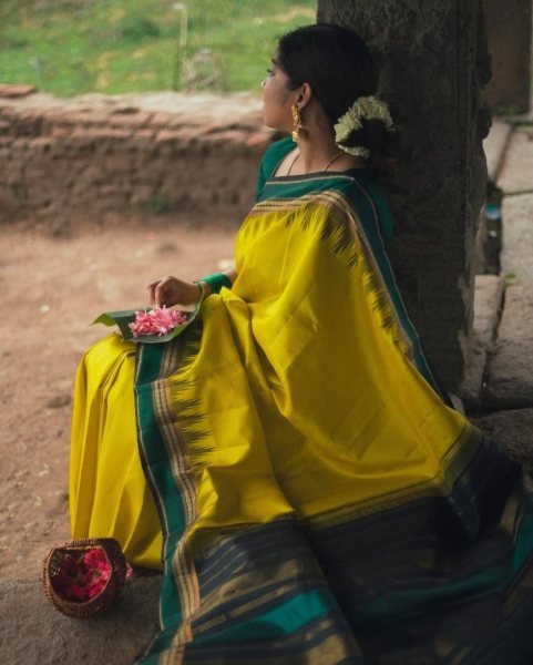 Soft Lichi Silk Saree Silk Sarees Wholesale