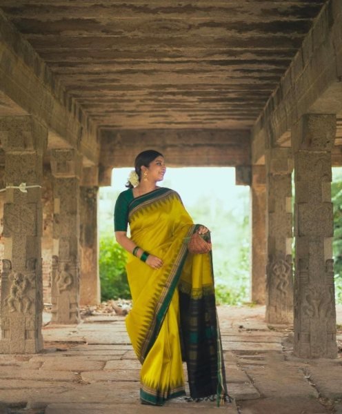 Soft Lichi Silk Saree Silk Sarees Wholesale