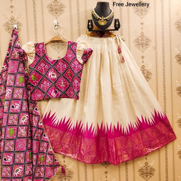 Special kids Collection  Zari Foil-Work Stitched Lahenga Choli with Dupatta  Girls Wear