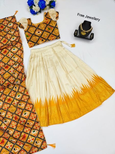 Special kids Collection  Zari Foil-Work Stitched Lahenga Choli with Dupatta  Girls Wear