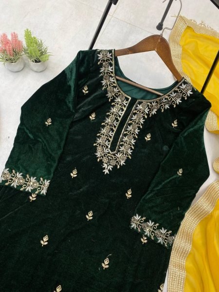 Splendid Velvet Sequin Embroidery Suit with Plazzo and Moti Lace Dupatta for Reseller at Bulk Price Ready To Wear Collection