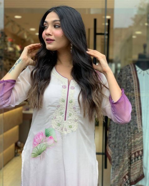 Stitched Tebby Silk Kurti with Embroidered Design Viscose Bottom   Dupatta with Lace Detail Bulk Stock Available  3 Piece Kurti Set