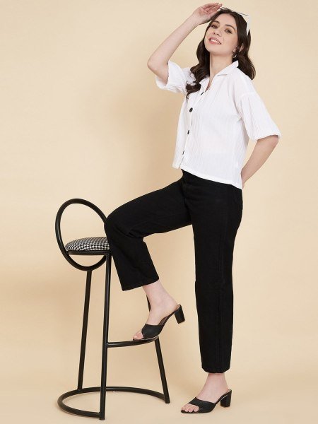 Striped Cotton Blend Boxy Shirt for Women Light weight Summer Essential with Relaxed V Neck Design Western Ladies Top Wholesale