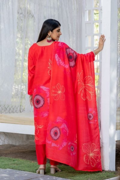Stylish 3 Piece red color Floral Printed and Heavy Hand Work  3 Piece Kurti Set