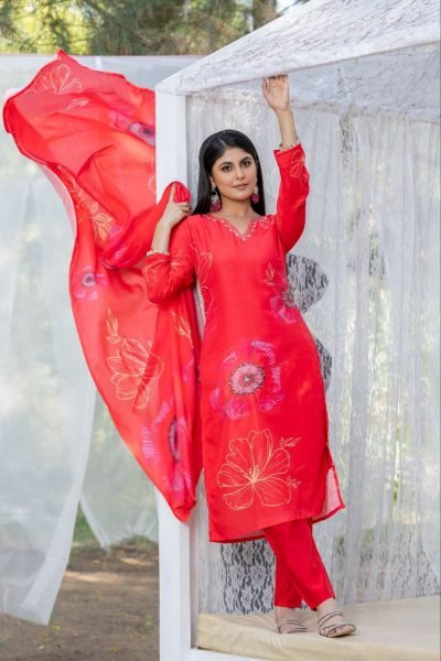 Stylish 3 Piece red color Floral Printed and Heavy Hand Work  3 Piece Kurti Set