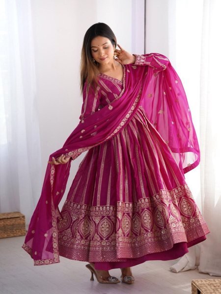 Stylish Anarkali Kurti Set 3 Piece Designer Ready to Wear Outfit with Dupatta at Manufacturer Rate Georgette Kurti 