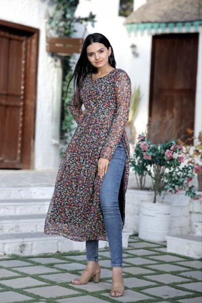 Stylish Butti With Floral Digital Printed Kurti Printed Kurtis