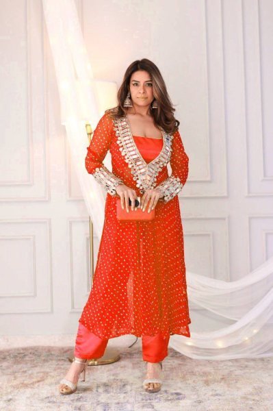 Stylish Digital Printed Chinon 3-Piece Set with Mirror Work & Detailed Embroidery Ready to Wear Kurti Set For Wedding & Casual Occasions 3 Piece Kurti Set