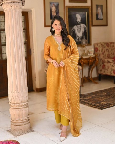 Stylish Rayon Orange Kurti with Gadhwal Pants   Tebby Silk Dupatta 3 Piece Kurti Set
