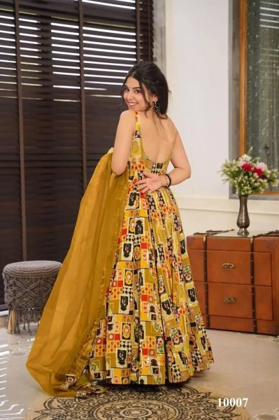 Stylish Organza Anarkali Gown Fully Flared Design with Elegant Dupatta Anarkali Kurtis 