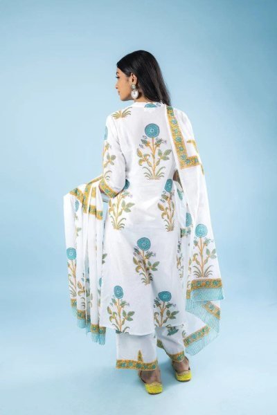 Summer Collection Maslin Masline Cotton Printed Jacqueline Kurti Outfit Cotton Kurtis Wholesale