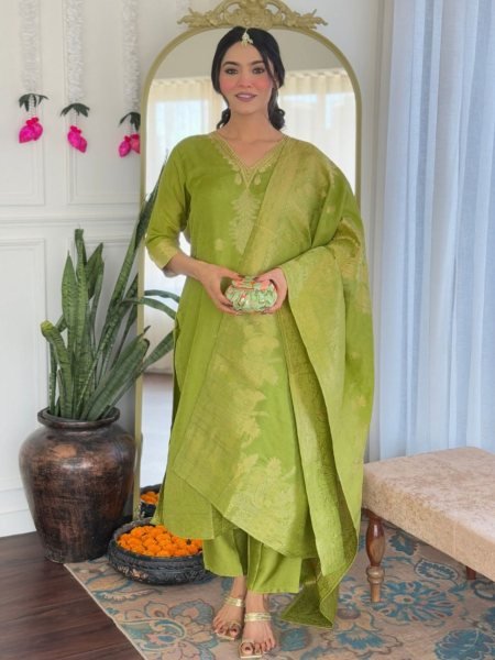 Top Selling Party Wear 3 Piece Suit Embroidered Viscose Jacquard Kurti with Dupatta Best Rates for India Suppliers 