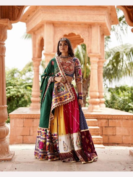 Traditional Look Heavy Muslin Cotton Lehenga Choli Navratri Lehnega Choli