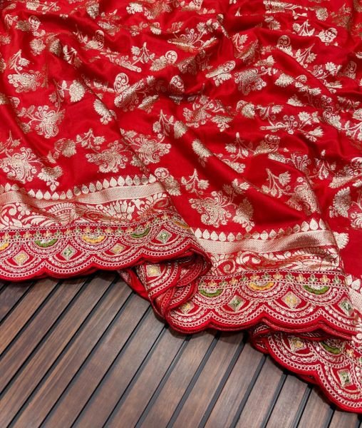 Traditional Red Banarasi Saree with Handloom Style Zari Weaving Wedding Collection for Export Banarasi Saree Wholesale
