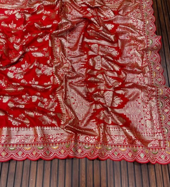 Traditional Red Banarasi Saree with Handloom Style Zari Weaving Wedding Collection for Export Banarasi Saree Wholesale