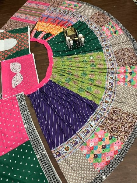 Traditional Wear Muslin Silk Chaniya Choli For Navratri  Navratri Lehnega Choli