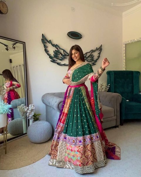 Traditional Wear Muslin Silk Chaniya Choli For Navratri  Navratri Lehnega Choli