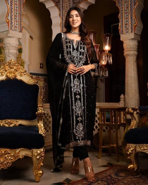 Trending Faux Georgette Embroidered With Real Foil Work Top  Pant And Dupatta 3 Piece Kurti Set