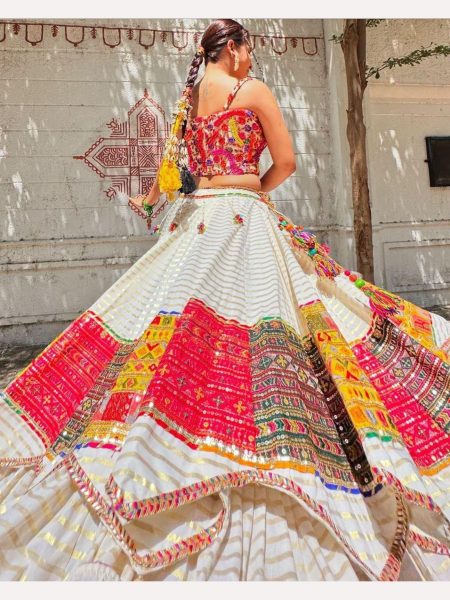 Trending New Design Muslin Cotton Lehenga Choli Navratri Lehnega Choli