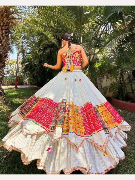 Trending New Design Muslin Cotton Lehenga Choli Navratri Lehnega Choli