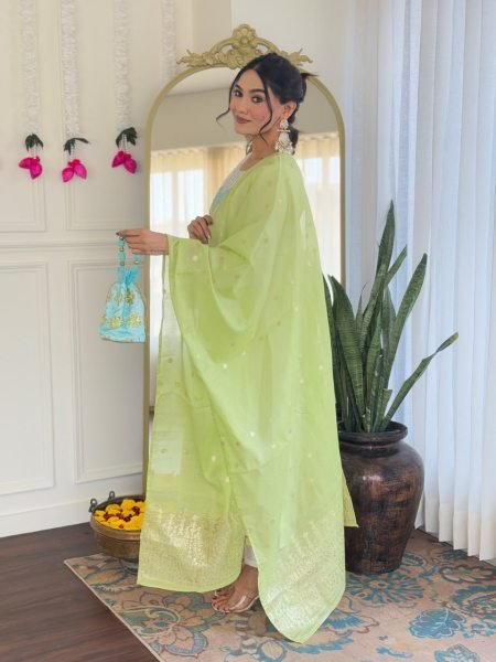 Trendy Fashionable Women White Viscose Silk Kurta Sets 3 Piece Kurti Set