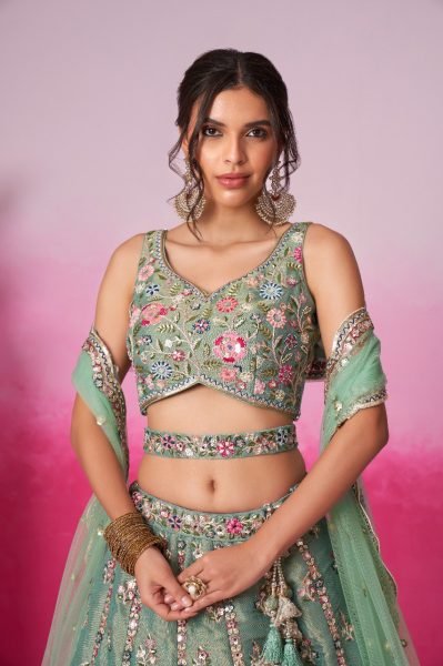 Trendy Pretty Women Bridal Leheng Set Green Color Lehenga With Embroidery Work & Mirror Work  Bridal Lehenga Choli