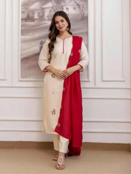 Versatile Embroidered Chanderi Silk Kurta Pant with Heavy Work Dupatta for Daily Wear 