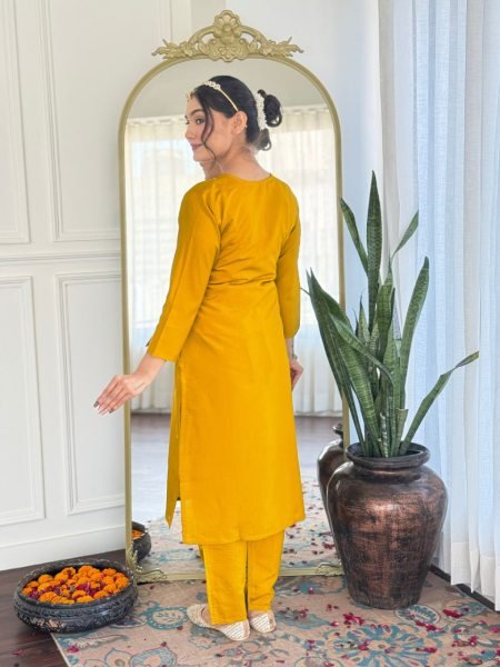 Viscose Chanderi And Viscose Rayon Kurta Set With Naylon Chinnon Dupatta 3 Piece Kurti Set