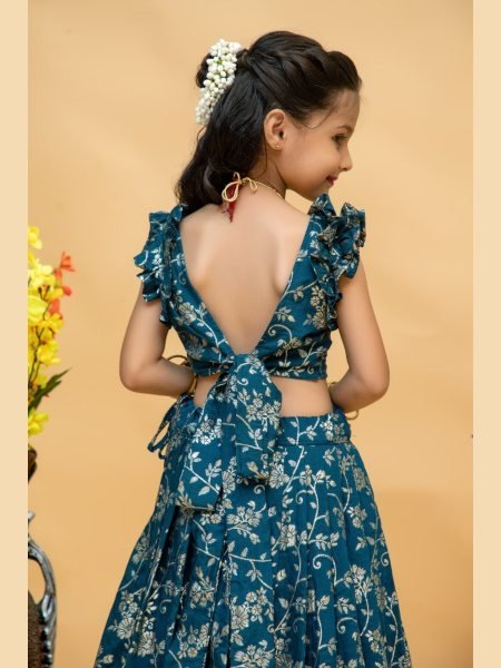 Viscose Weaving Festival Special Kids Lehenga Choli Girls Wear