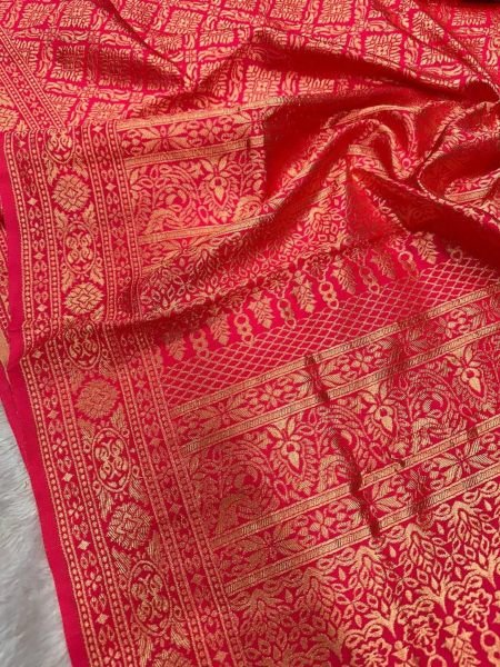 Wedding Wear Beautiful Red Banarasi Lichi Silk Saree Banarasi Saree Wholesale
