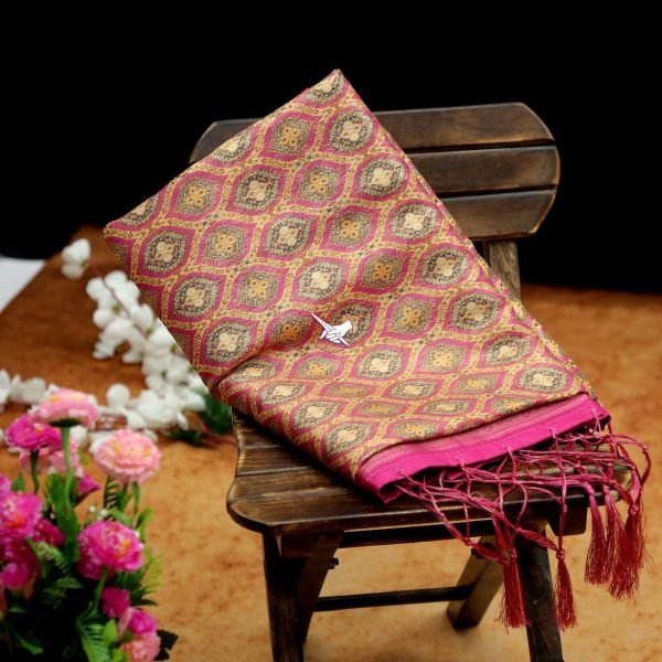 Wedding Wear Fabulous Floral Printed Silk Saree Silk Sarees Wholesale