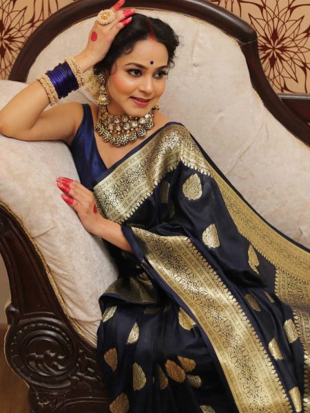 Wedding Wear Lichi Silk Saree with Contrast Jacquard Blouse Silk Sarees Wholesale