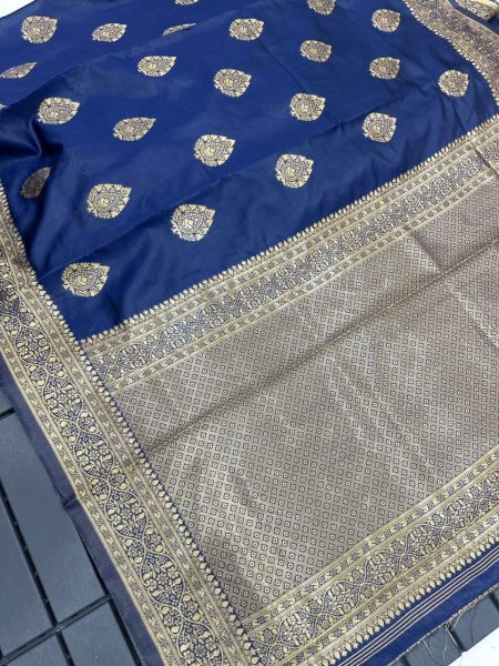 Wedding Wear Lichi Silk Saree with Contrast Jacquard Blouse Silk Sarees Wholesale