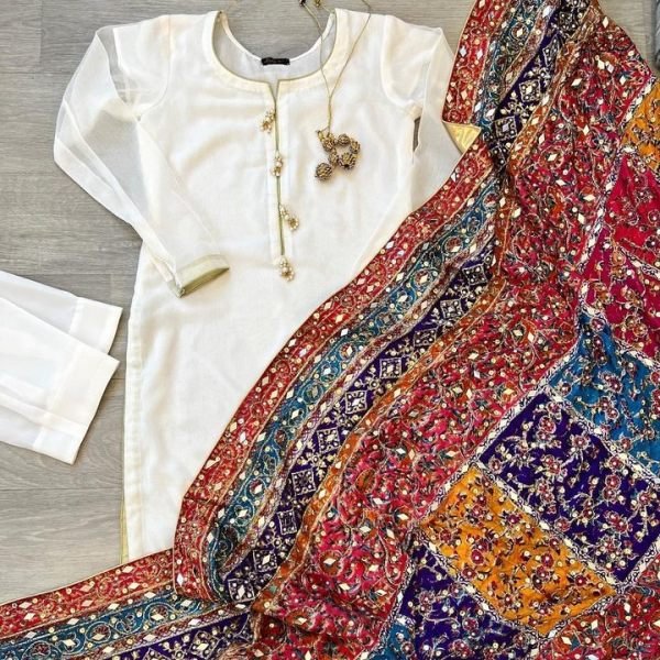 White Color Georgette Kurti Pant With Heavy Dupatta Ready To Wear Collection