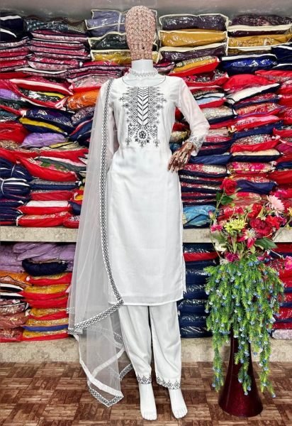White Color Heavy Pure Muslin Cotton Kurti Pant Set  3 Piece Kurti Set