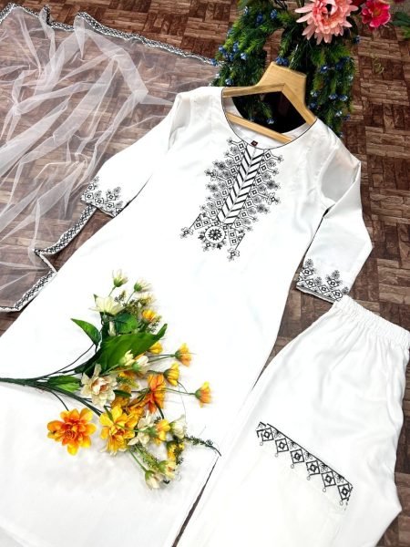 White Color Heavy Pure Muslin Cotton Kurti Pant Set  3 Piece Kurti Set