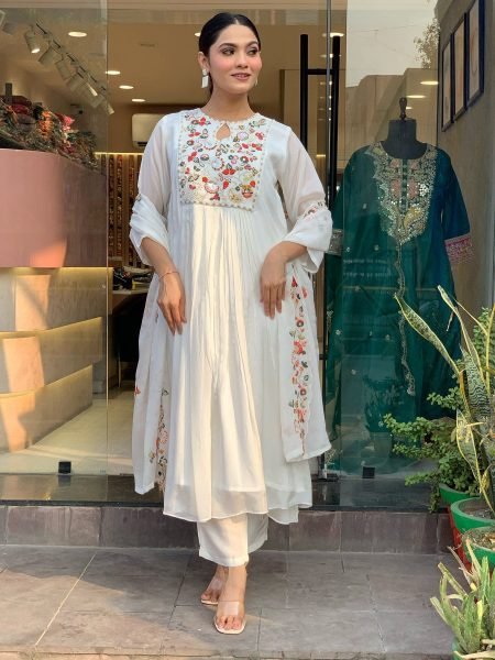 White Embroidered Anarkali Kurta Set with Malmal Dupatta Set Best Wholesale Offer 