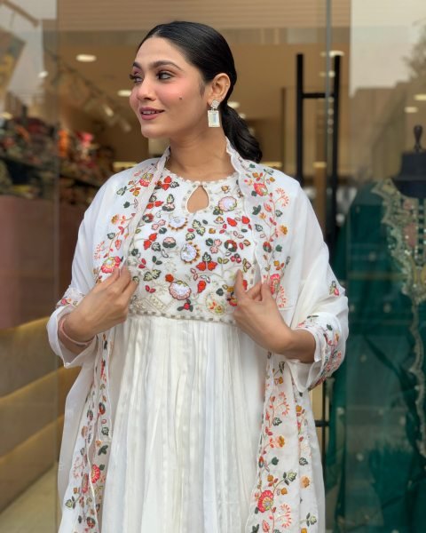 White Embroidered Anarkali Kurta Set with Malmal Dupatta Set Best Wholesale Offer Anarkali Kurtis 