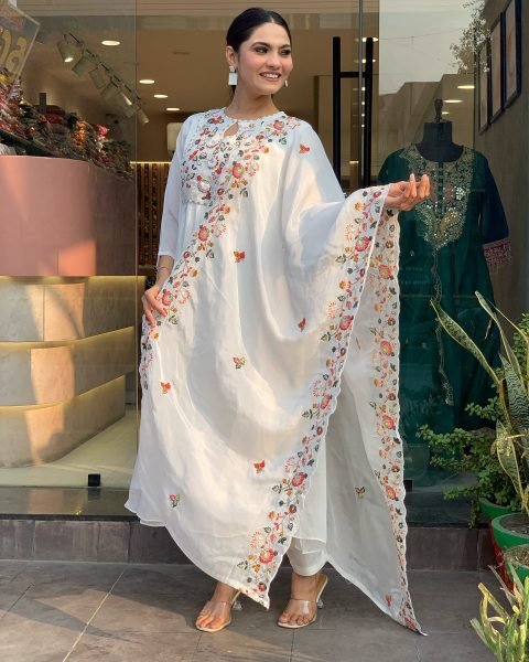 White Embroidered Anarkali Kurta Set with Malmal Dupatta Set Best Wholesale Offer Anarkali Kurtis 