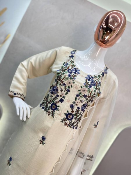 White Embroidered Silk Kurti Set With Dupatta 3 Piece Kurti Set
